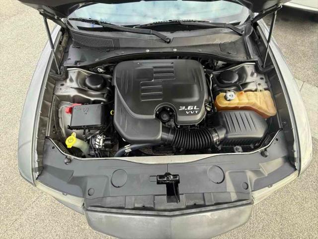 2012 Dodge Charger SE