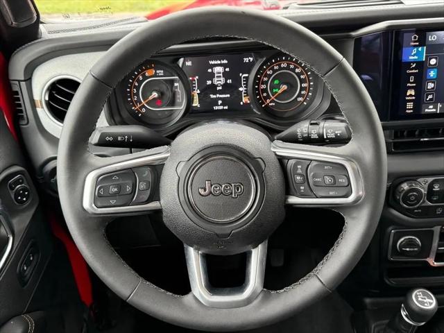 2025 Jeep Wrangler 4-Door Sahara 4x4