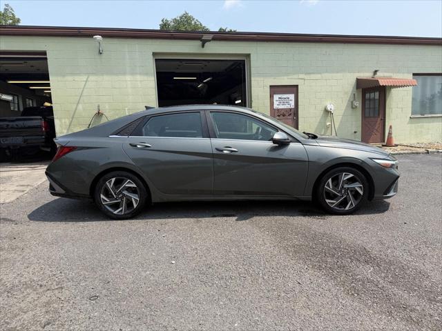 2024 Hyundai Elantra Limited 2024 Hyundai Elantra Limited