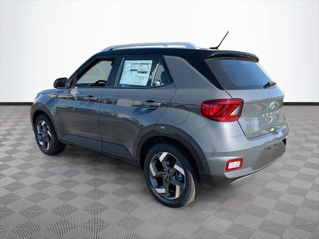 2026 Hyundai Venue SEL w/Two-Tone Roof