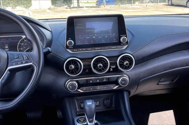 2024 Nissan Sentra SV Xtronic CVT