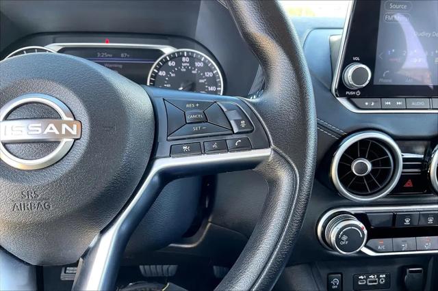 2024 Nissan Sentra SV Xtronic CVT