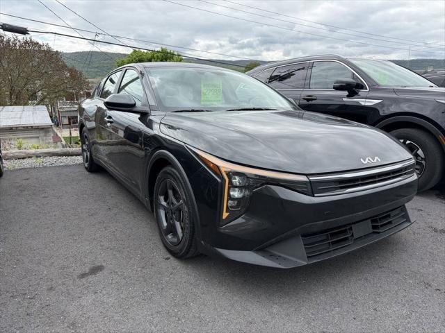 2025 Kia K4 LXS 2025 Kia K4 LXS