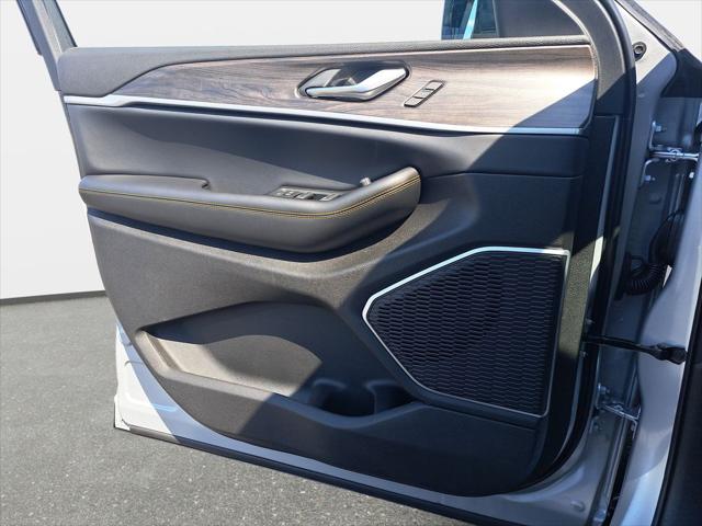 2026 Jeep Grand Cherokee 85th Anniversary Edition