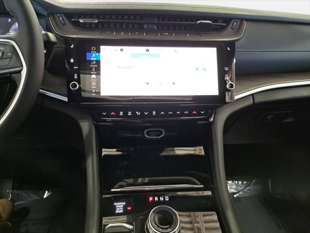 2026 Jeep Grand Cherokee Altitude 4x4