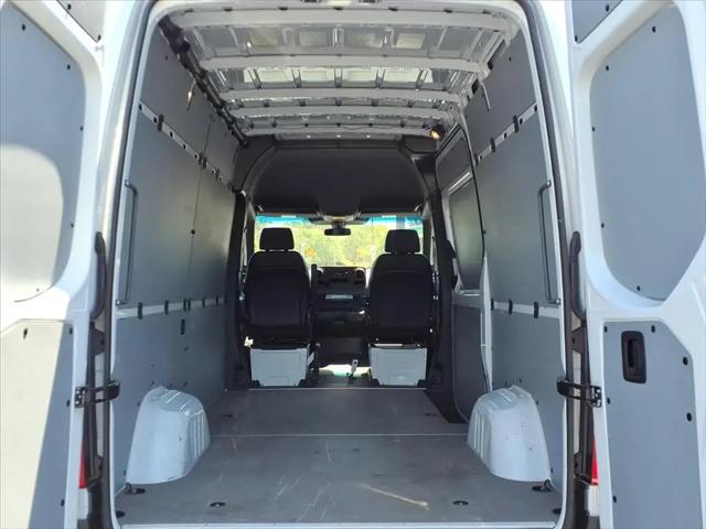 2025 Mercedes-Benz Sprinter 2500 Standard Roof 4-Cyl Diesel HO