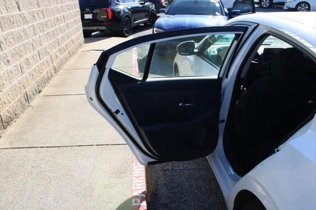 2023 Nissan Sentra SV Xtronic CVT