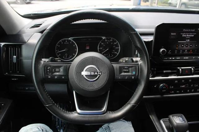 2023 Nissan Pathfinder SV FWD