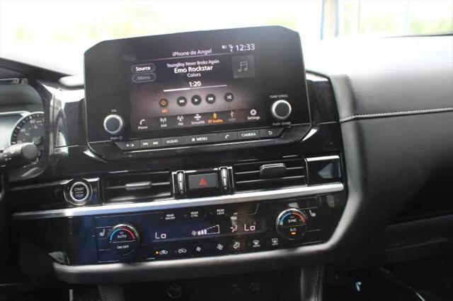 2023 Nissan Pathfinder SV FWD