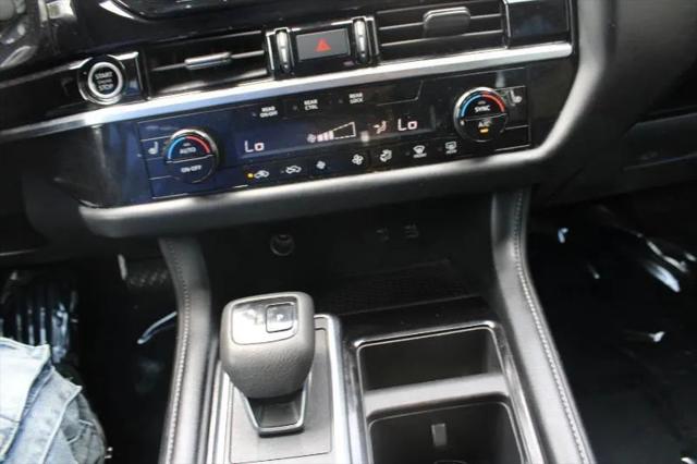 2023 Nissan Pathfinder SV FWD