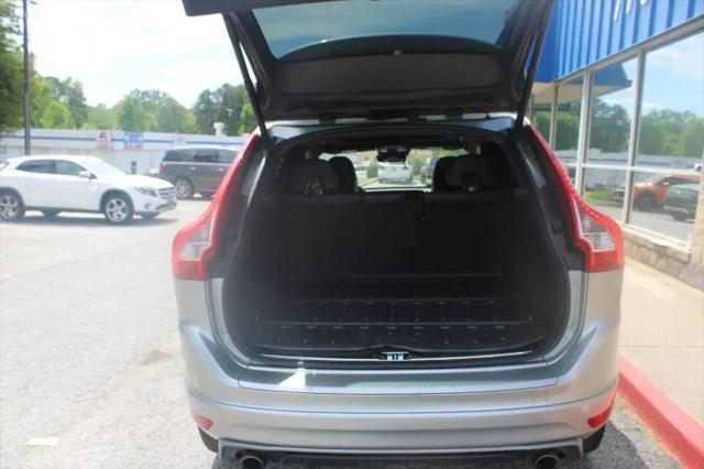 2017 Volvo XC60 T6 R-Design