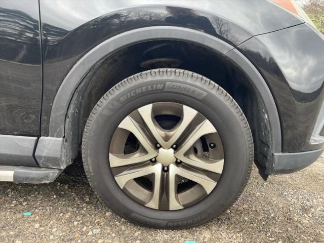 2016 Toyota RAV4 LE