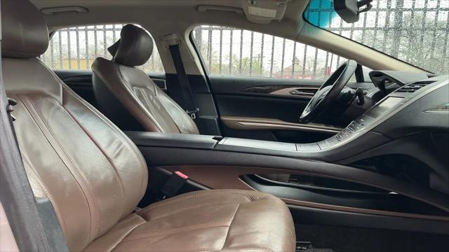 2016 Lincoln MKZ FWD