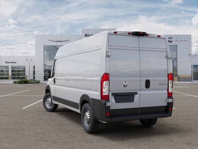 New 2026 Bright White Clearcoat RAM Tradesman image 30