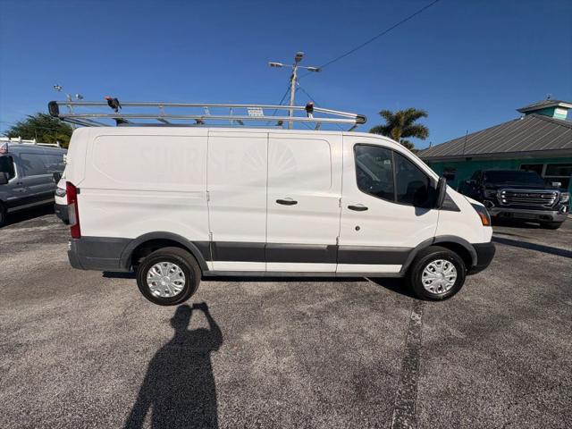 2018 Ford Transit w/60/40 Side Door w/RWB