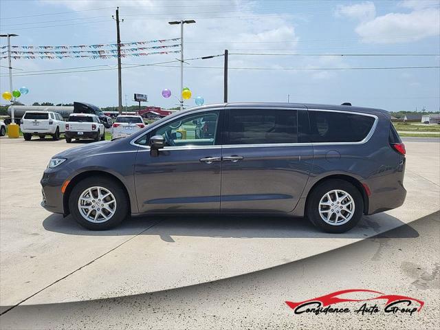 2023 Chrysler Pacifica Touring L for sale in Beeville, TX