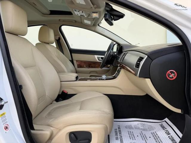2015 Jaguar XF 2.0T Premium