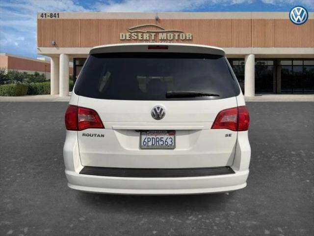 2010 Volkswagen Routan SE