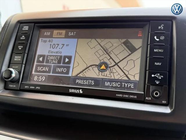 2010 Volkswagen Routan SE