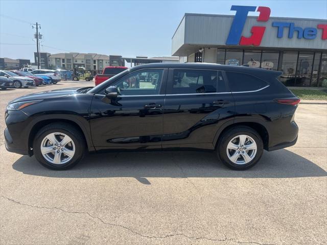 2025 Toyota Highlander LE