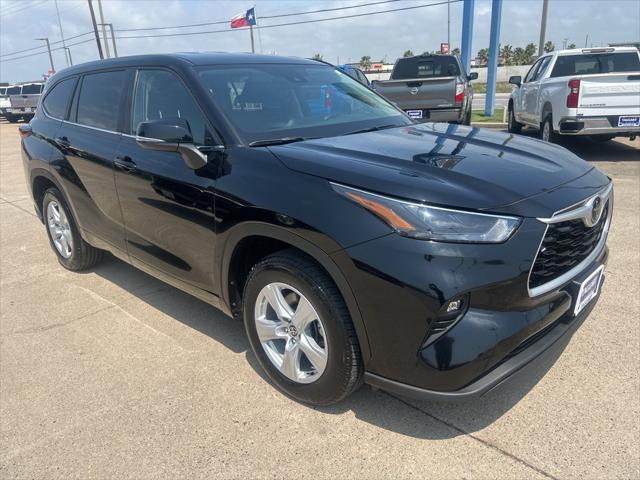 2025 Toyota Highlander LE