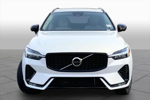 2023 Volvo XC60 B5 Plus Dark Theme