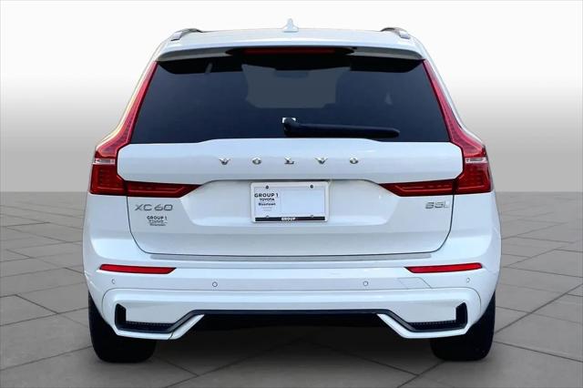 2023 Volvo XC60 B5 Plus Dark Theme