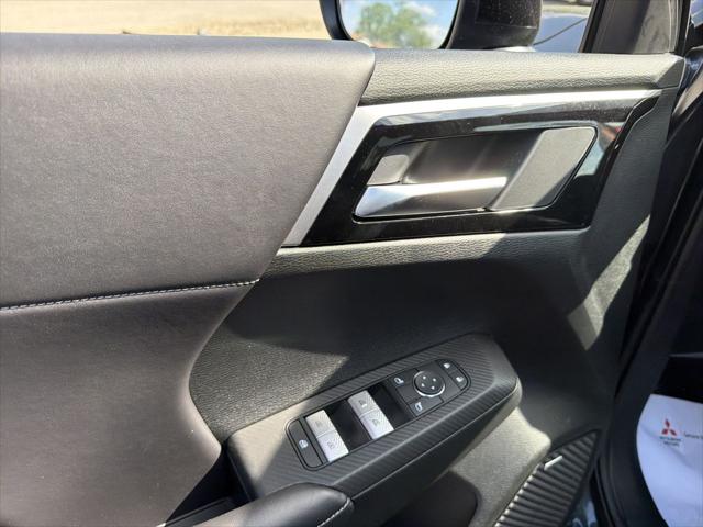 2026 Mitsubishi Outlander LE 2.5 S-AWC