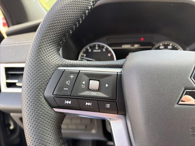 2026 Mitsubishi Outlander LE 2.5 S-AWC