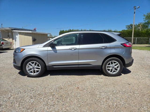 2022 Ford Edge SE