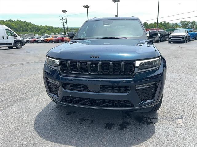 2026 Jeep Grand Cherokee Summit 4x4