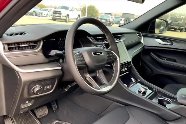 2026 Jeep Grand Cherokee L Altitude 4x2