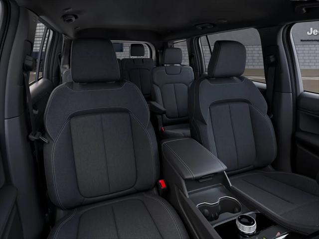 2026 Jeep Grand Cherokee L Altitude 4x2