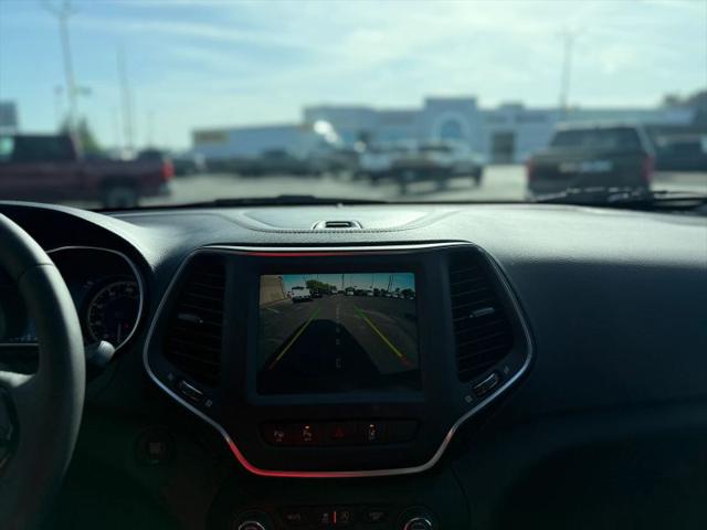 2023 Jeep Cherokee Altitude Lux 4x4