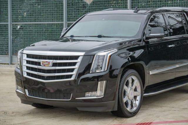 2017 Cadillac Escalade ESV Luxury