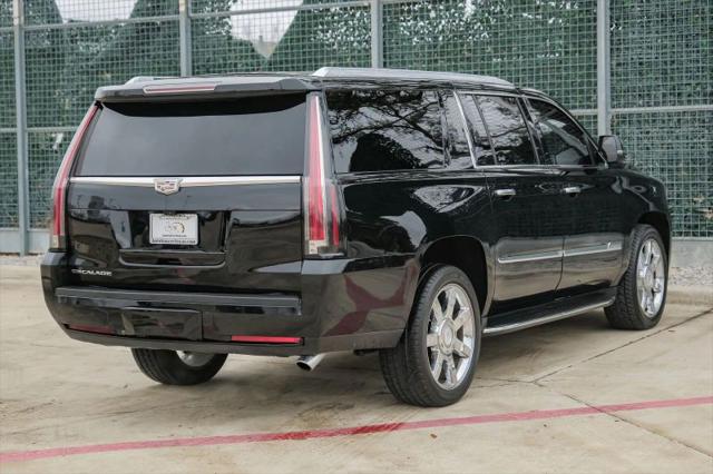 2017 Cadillac Escalade ESV Luxury