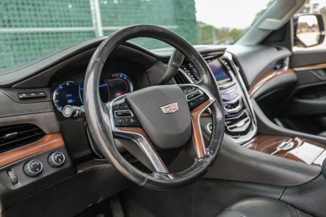 2017 Cadillac Escalade ESV Luxury