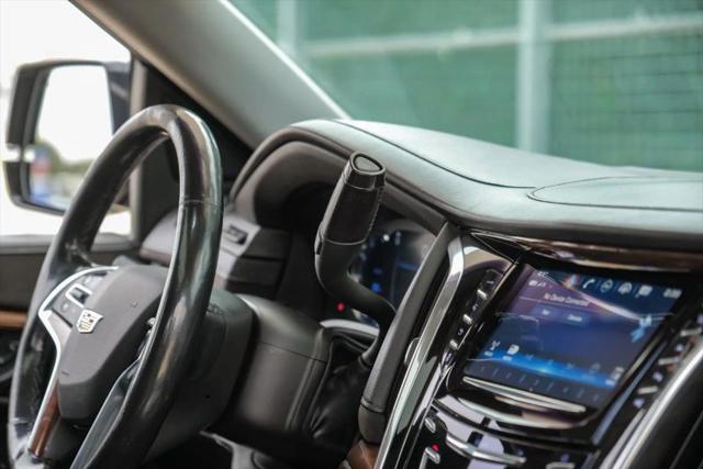 2017 Cadillac Escalade ESV Luxury