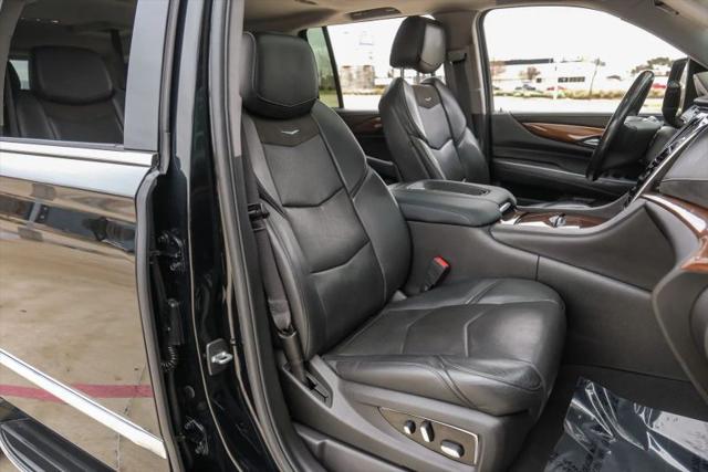 2017 Cadillac Escalade ESV Luxury