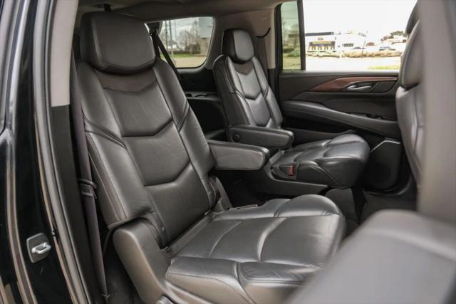 2017 Cadillac Escalade ESV Luxury