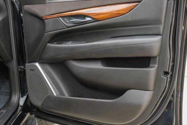 2017 Cadillac Escalade ESV Luxury