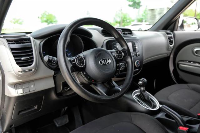 2017 Kia Soul Base