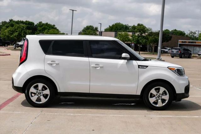 2017 Kia Soul Base
