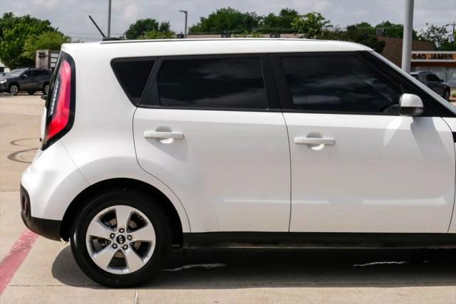 2017 Kia Soul Base