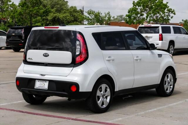 2017 Kia Soul Base