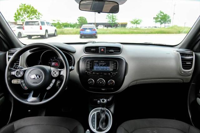 2017 Kia Soul Base