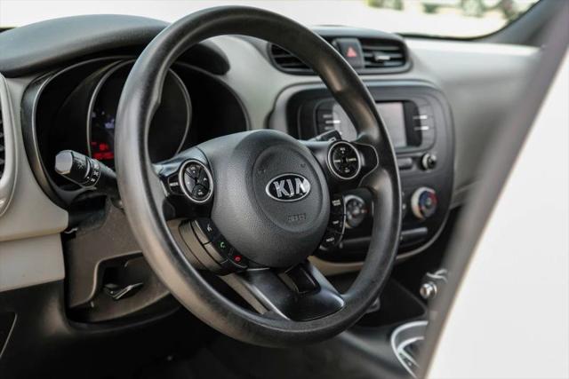2017 Kia Soul Base