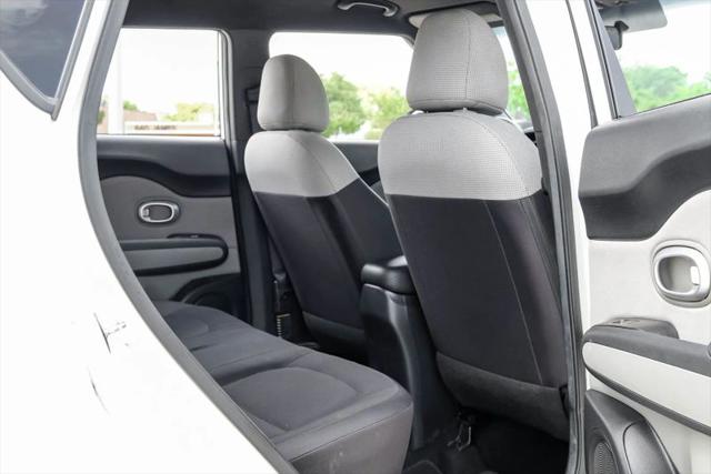 2017 Kia Soul Base