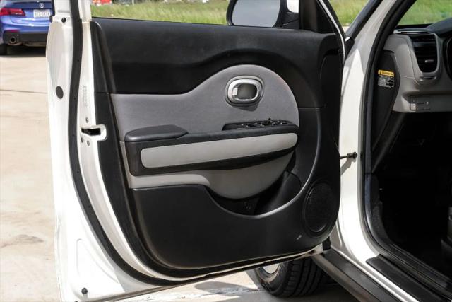 2017 Kia Soul Base