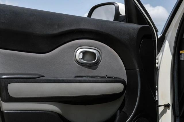 2017 Kia Soul Base